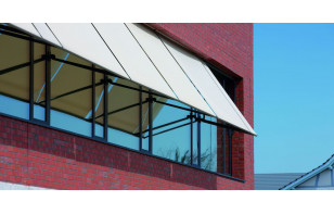 Store toile à projection